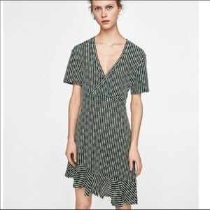 ZARA Asymmetrical Surplice Knit Green White Short Sleeve Dress L